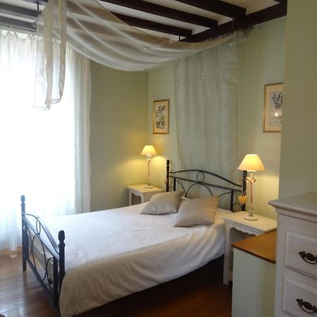 Villa Le Pelerine à Sauveterre-de-Bearn Extérieur photo